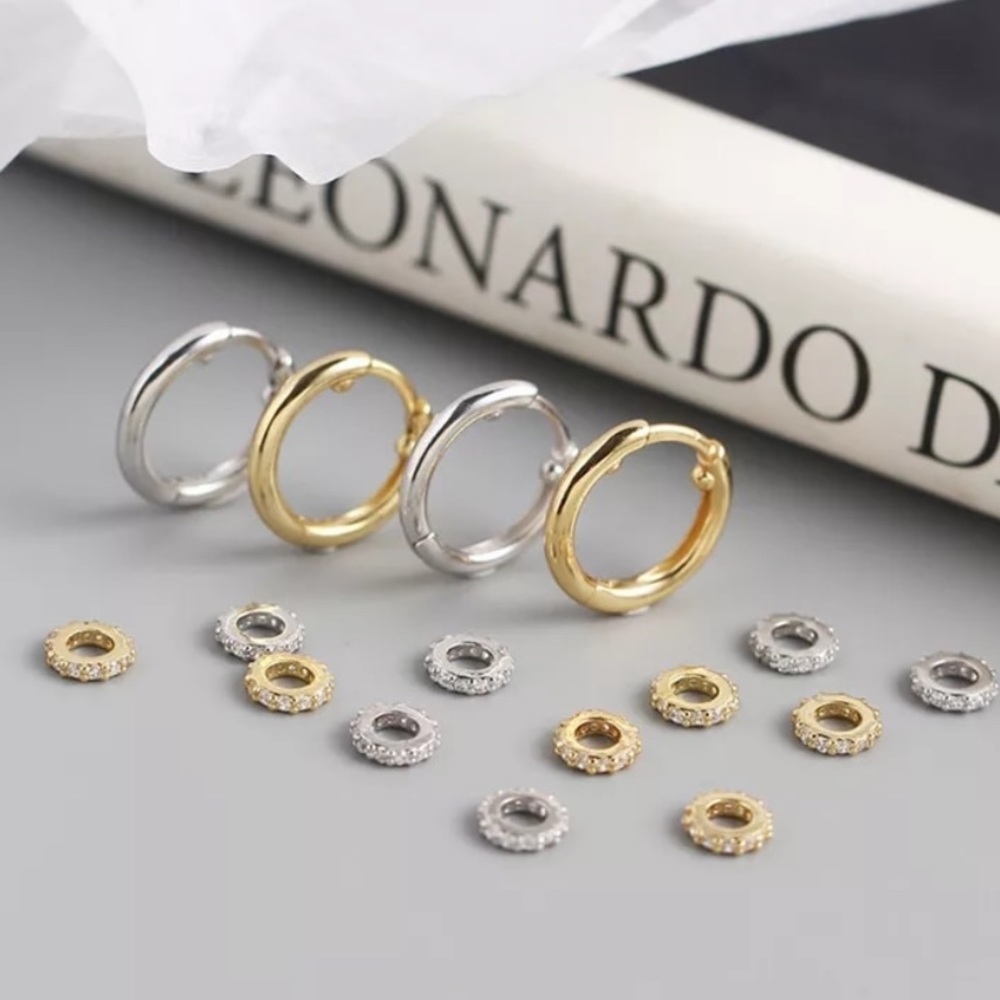 💛Insta small circle rhinestone earrings - Picture 3 of 5